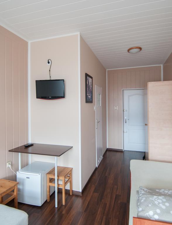 Noclegi Elan ウッチ 部屋 写真